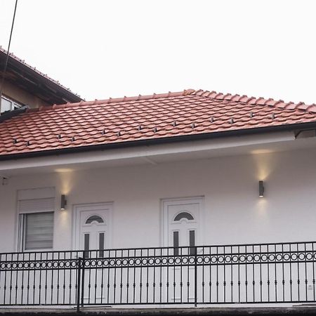 Apartman Tea Belgrad Exterior foto